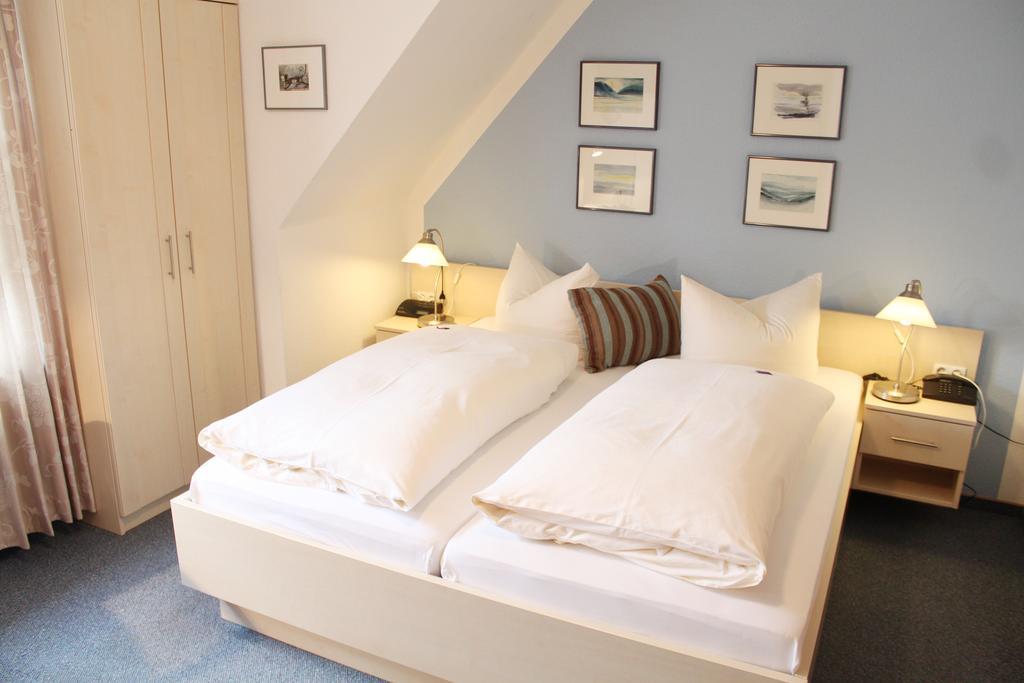 Hotel Ostfriesland Garni ノルデン エクステリア 写真