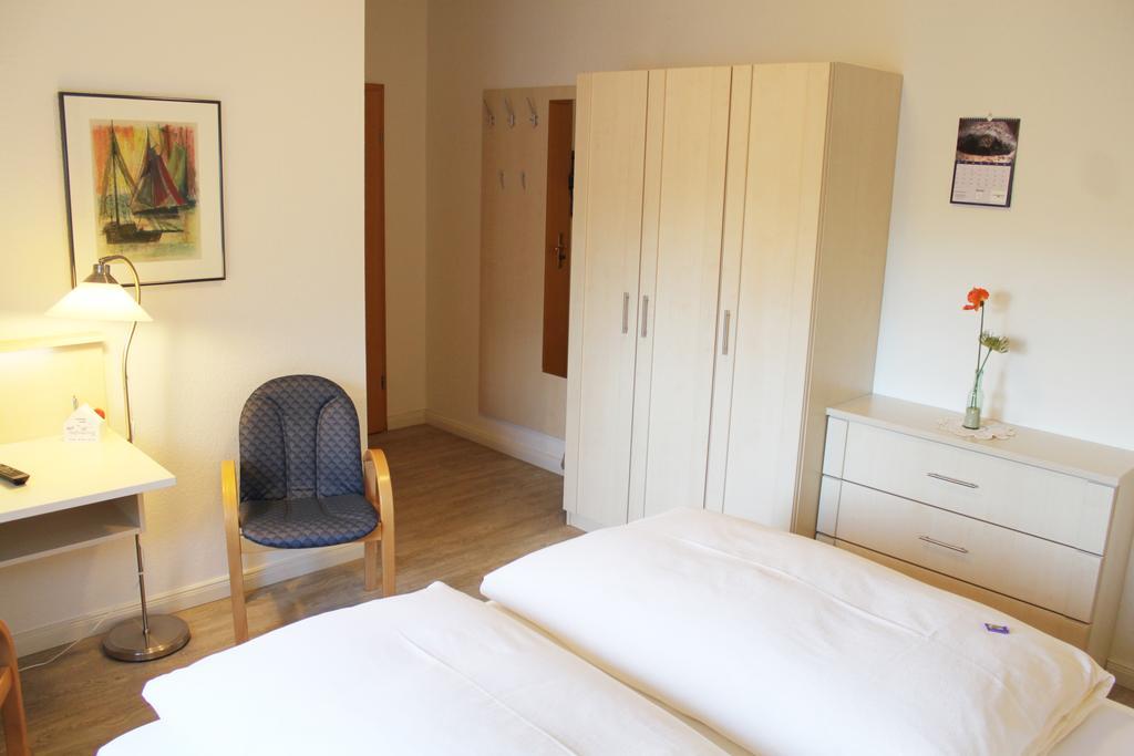 Hotel Ostfriesland Garni ノルデン エクステリア 写真