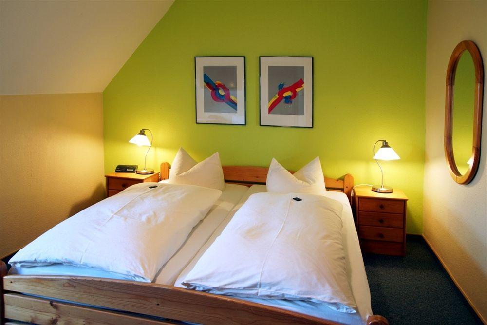 Hotel Ostfriesland Garni ノルデン エクステリア 写真