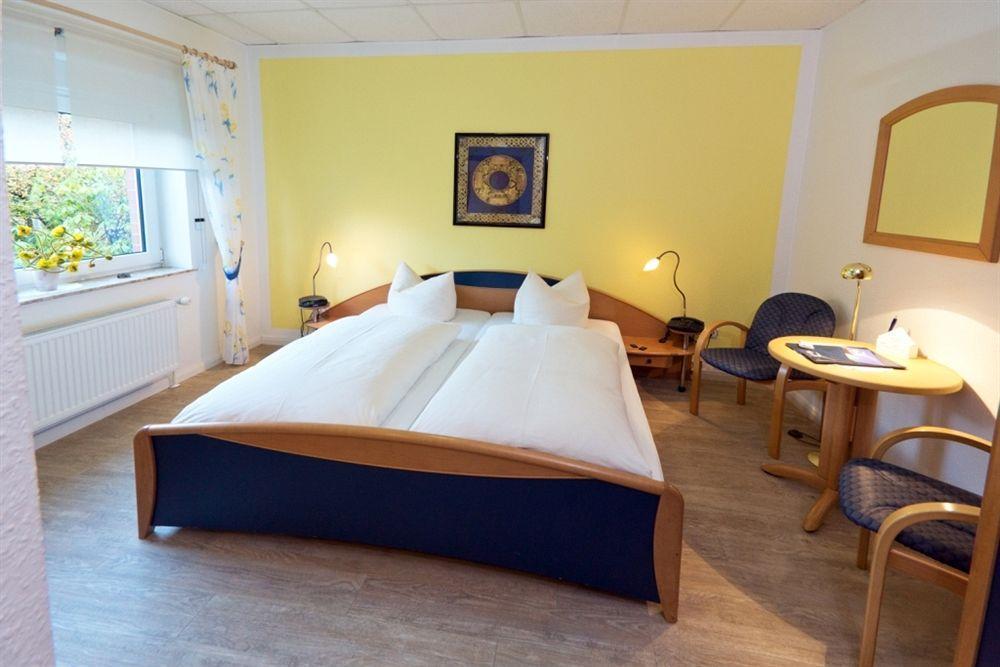 Hotel Ostfriesland Garni ノルデン エクステリア 写真