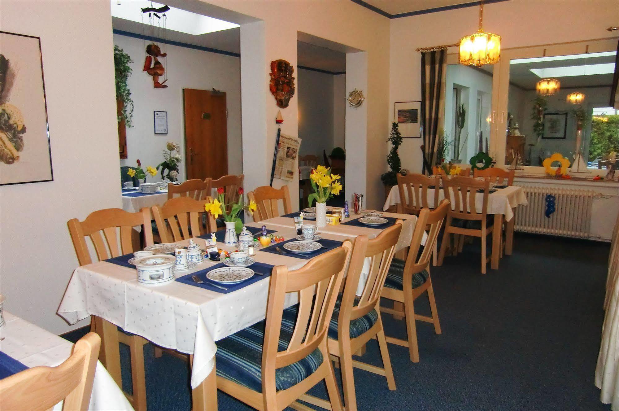 Hotel Ostfriesland Garni ノルデン エクステリア 写真