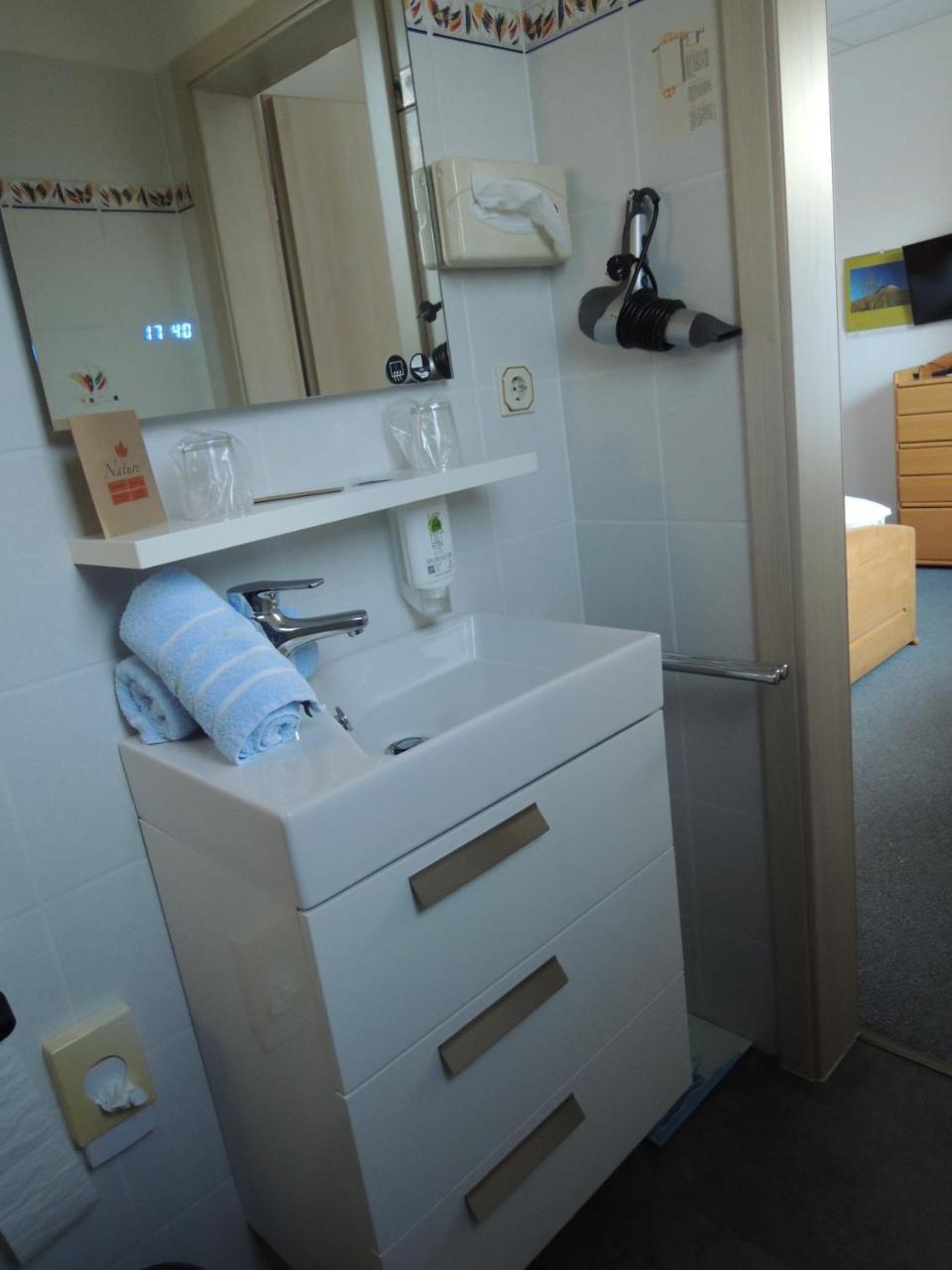 Hotel Ostfriesland Garni ノルデン エクステリア 写真