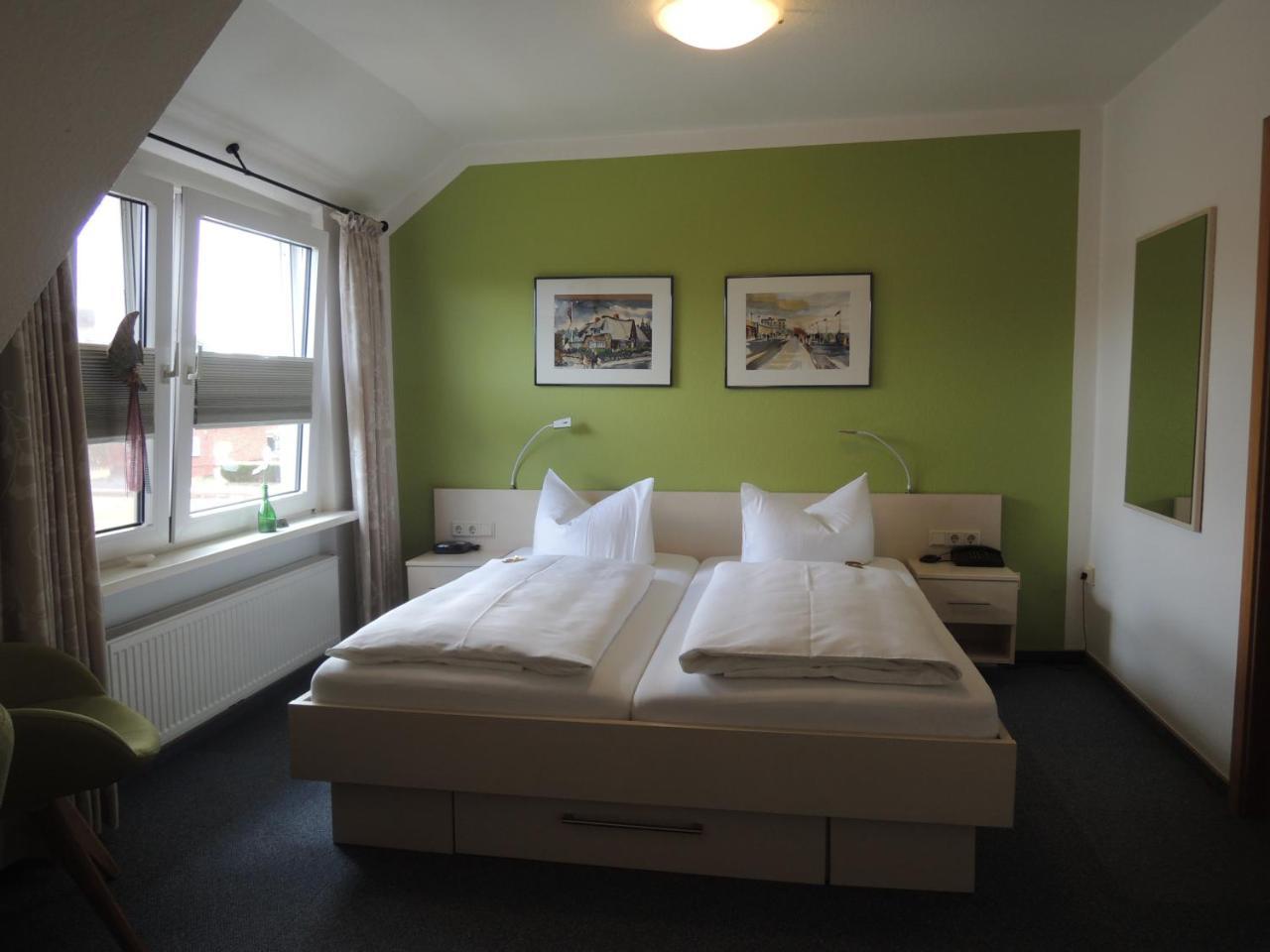 Hotel Ostfriesland Garni ノルデン エクステリア 写真